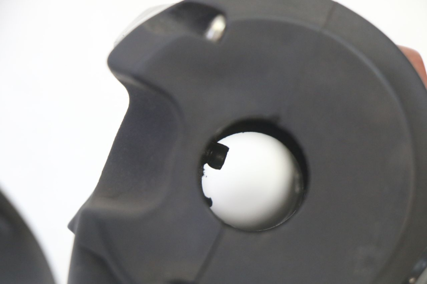 photo de COMMODO DROIT PEUGEOT SATELIS 125 (2013 - 2018) - Vue d’ensemble