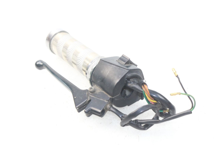 photo de COMMODO DROIT PEUGEOT SC 50 (1988 - 1992) - Gros plan technique