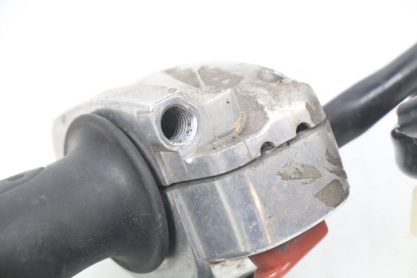 photo de COMMODO DROIT KYMCO SENTO 50 (2008 - 2013) - Détail de la pièce