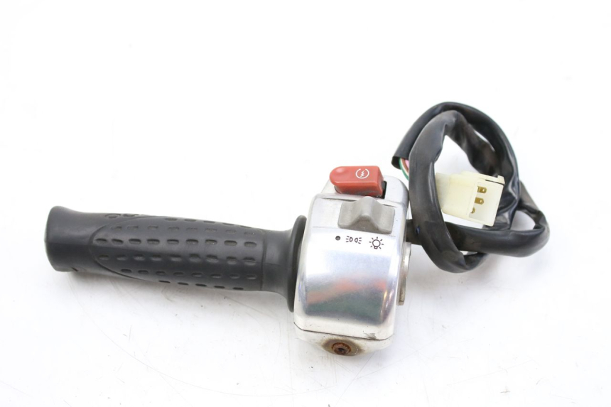 photo de COMMODO DROIT KYMCO SENTO 100 (2008 - 2013) - Autre angle de vue