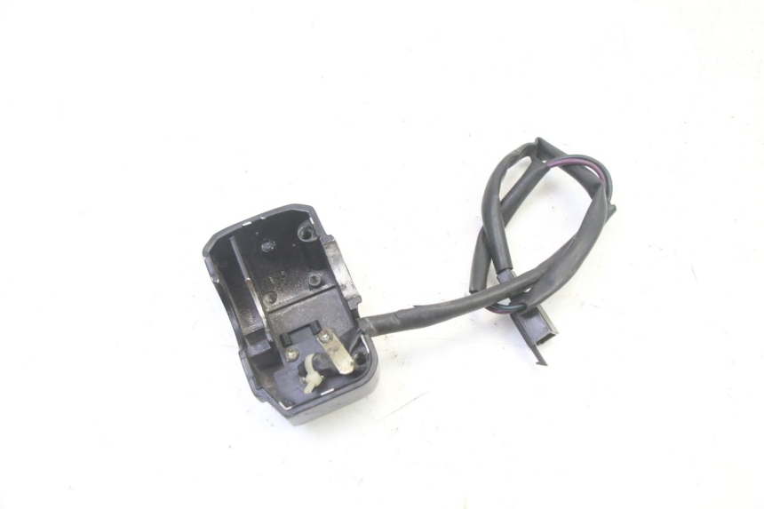 photo de COMMODO DROIT PEUGEOT SPEEDFIGHT 3 AIR 50 (2009 - 2015) - Autre angle de vue