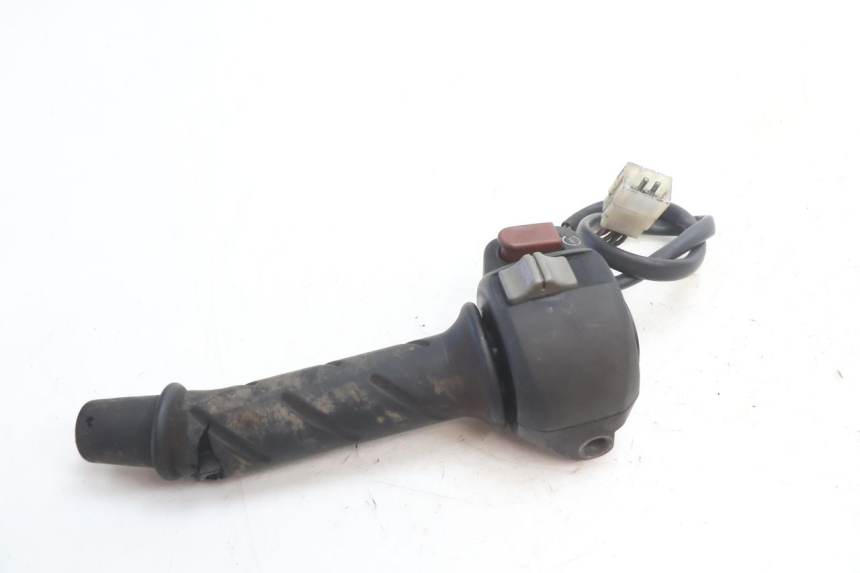 photo de COMMODO DROIT PEUGEOT SPEEDFIGHT LC 50 (1996 - 2002) - Gros plan technique