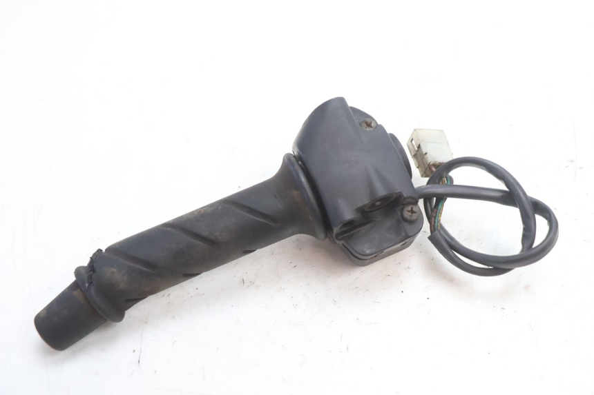 photo de COMMODO DROIT PEUGEOT SPEEDFIGHT LC 50 (1996 - 2002) - Vue d’ensemble