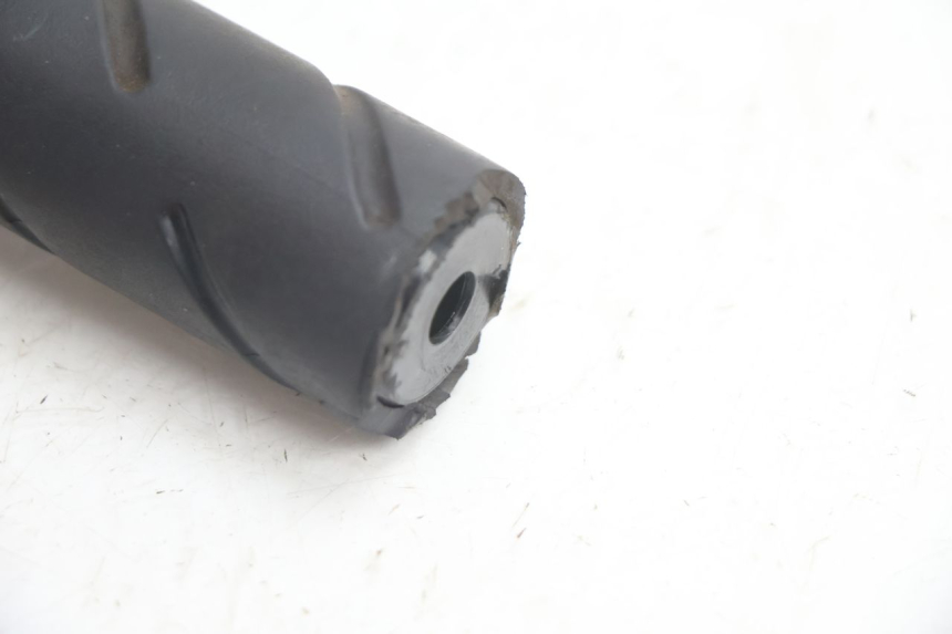 photo de COMMODO DROIT PEUGEOT SPEEDFIGHT LC 50 (1996 - 2002) - Autre angle de vue