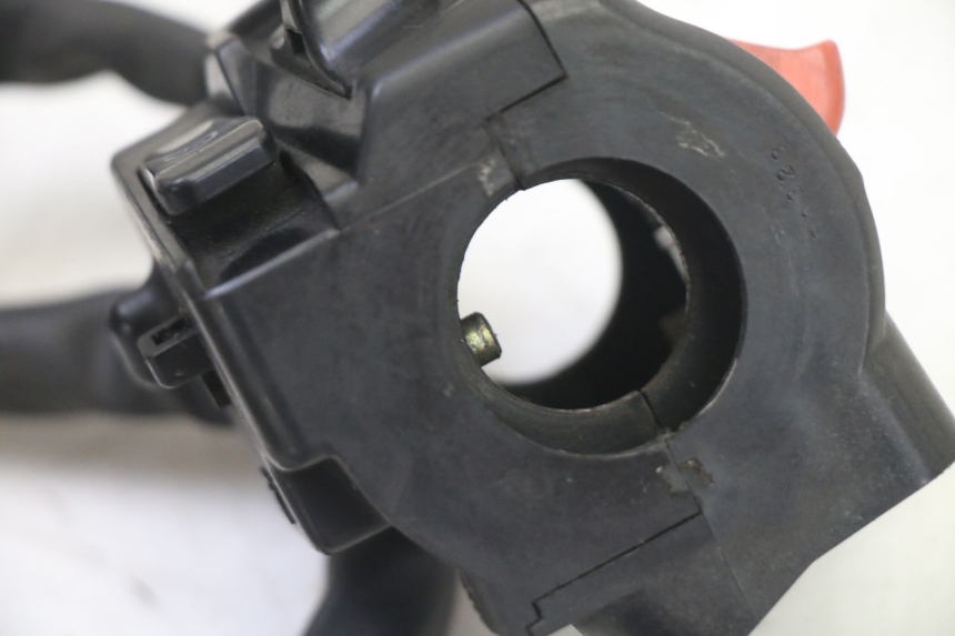 photo de COMMODO DROIT HONDA ST PAN EUROPEAN 1300 (2002 - 2013) - Vue d’ensemble