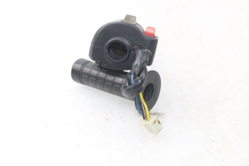 photo de COMMODO DROIT FYM STRADA 50 (2007 - 2014) - Zoom état d’usage