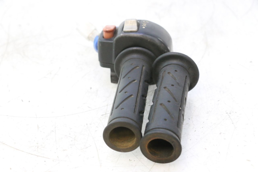 photo de COMMODO DROIT KYMCO SUPER 8 2T 50 (2007 - 2013) - Zoom état d’usage