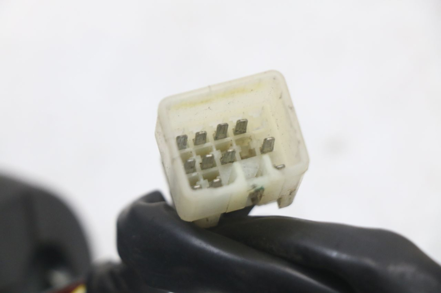 photo de COMMODO DROIT SUZUKI BURGMAN 125 (2018 - 2021) - Pièce contrôlée