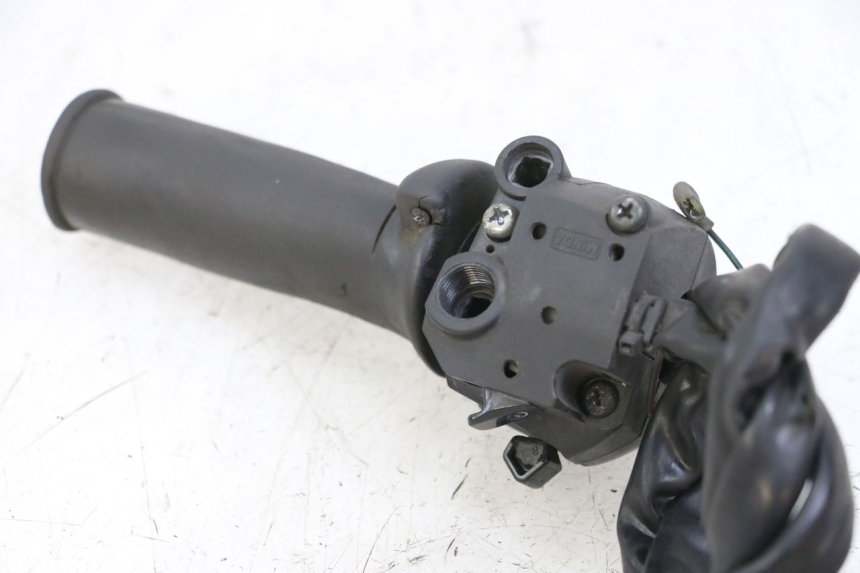 photo de COMMODO DROIT SUZUKI BURGMAN 125 (2015 - 2017) - Vue d’ensemble