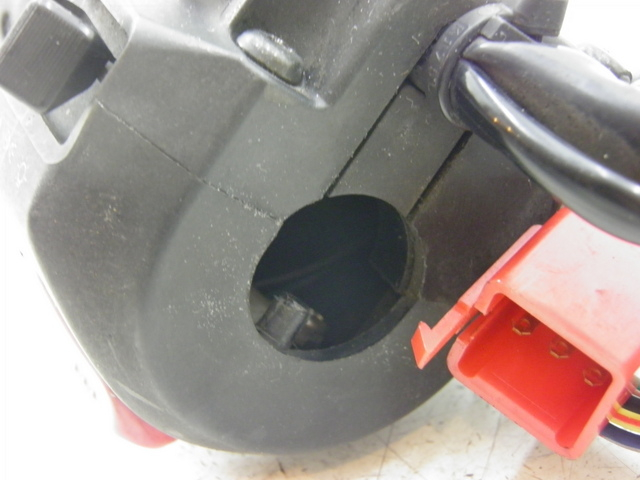 photo de COMMODO DROIT SYM GTS 125 (2005 - 2008) - Zoom état d’usage