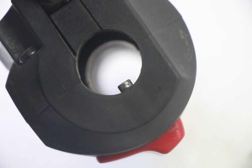 photo de COMMODO DROIT YAMAHA TZR 50 (2008 - 2016) - Vue d’ensemble