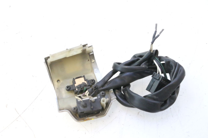 photo de COMMODO DROIT PIAGGIO VESPA PRIMAVERA 2T 50 (2013 - 2018) - Vue d’ensemble