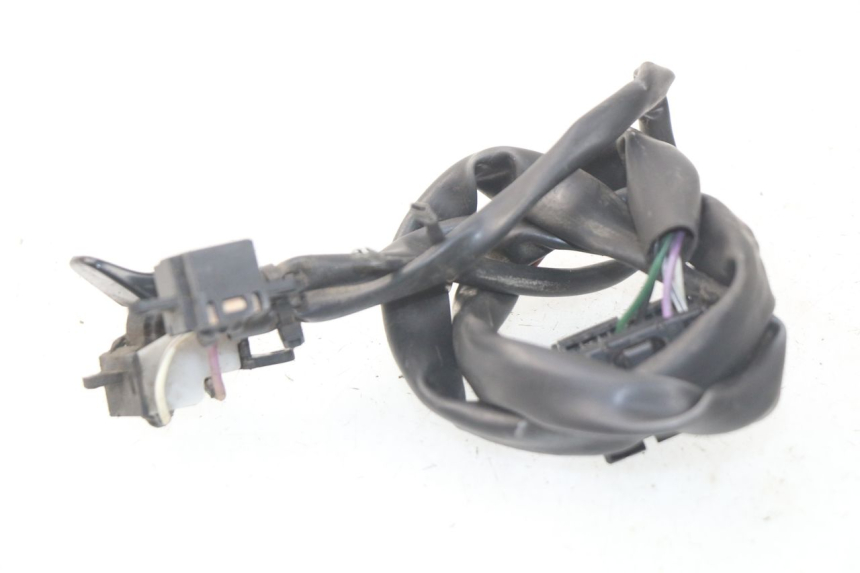 photo de COMMODO DROIT PIAGGIO VESPA SPRINT 2T 50 (2014 - 2018) - Détail de la pièce