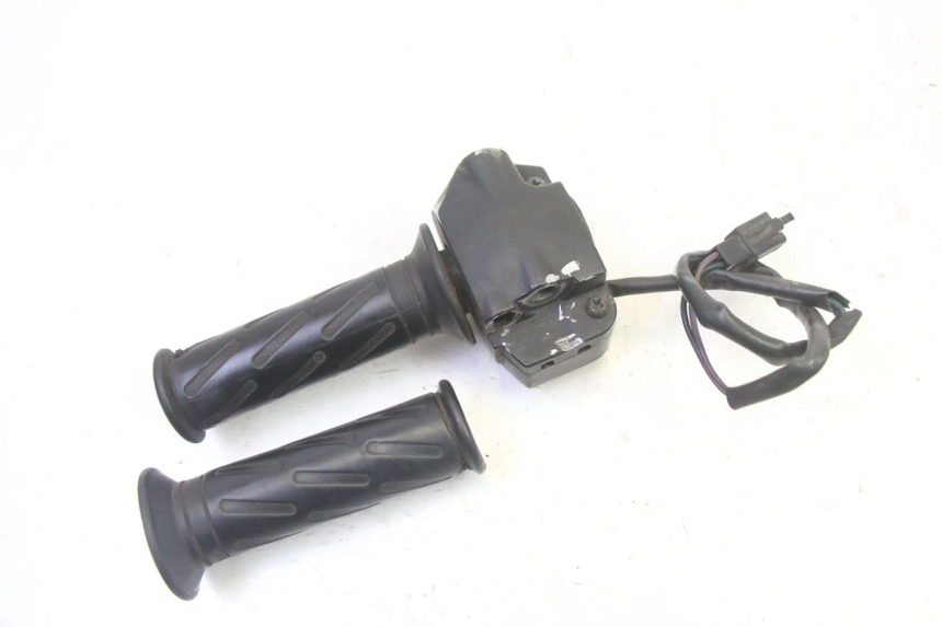 photo de COMMODO DROIT PEUGEOT VIVACITY NEW 2T 50 (2008 - 2017) - Autre angle de vue