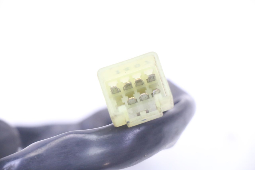 photo de COMMODO DROIT YAMAHA X-MAX XMAX 125 (2010 - 2013) - Points de fixation