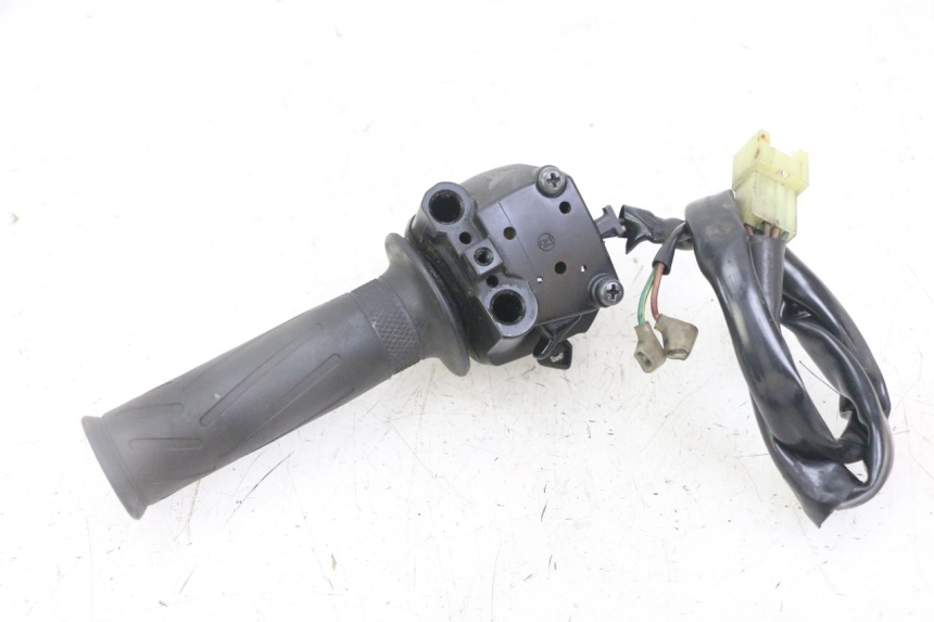 photo de COMMODO DROIT YAMAHA X-MAX XMAX 125 (2010 - 2013) - Vue d’ensemble