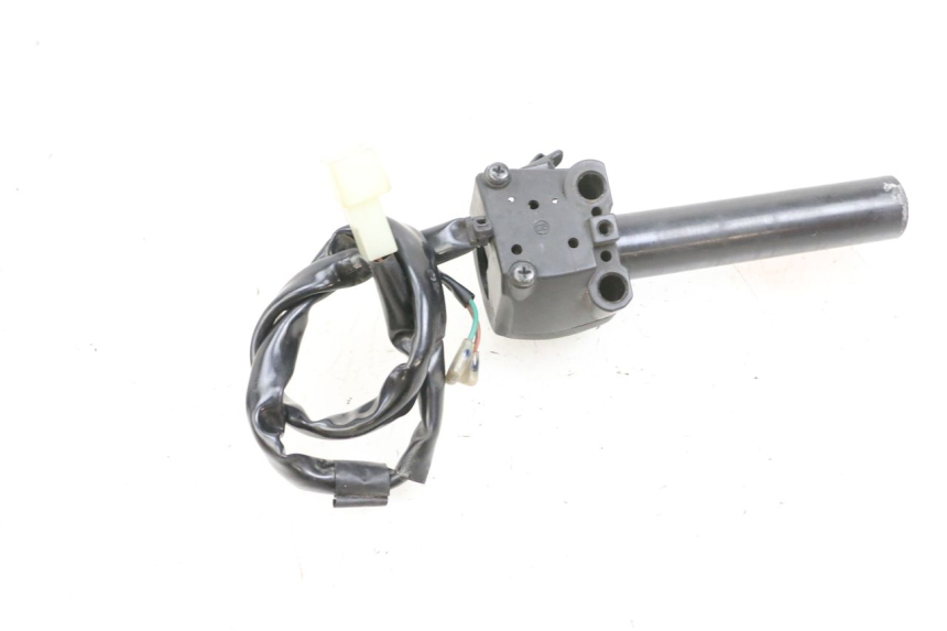 photo de COMMODO DROIT YAMAHA X-MAX XMAX 125 (2010 - 2013) - Vue d’ensemble