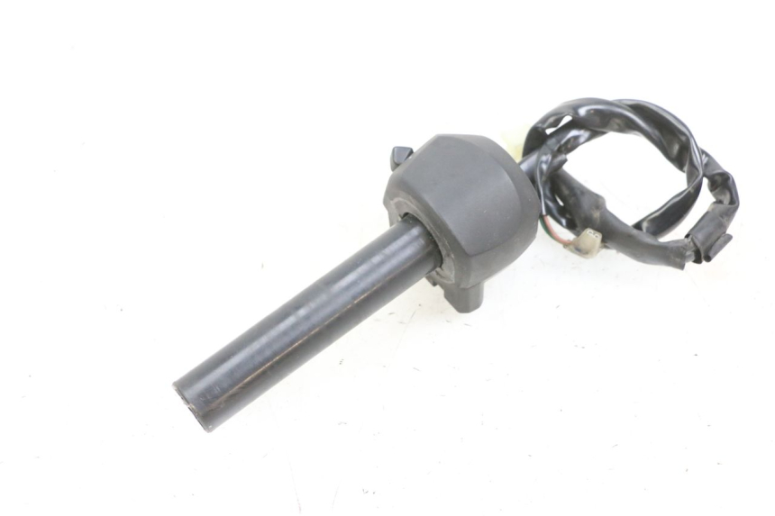 photo de COMMODO DROIT YAMAHA X-MAX XMAX 125 (2010 - 2013) - Pièce contrôlée