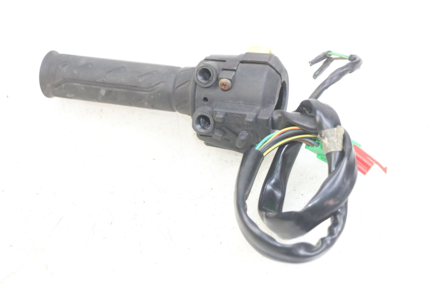 photo de COMMODO DROIT KYMCO X-TOWN XTOWN 125 (2016 - 2021) - Autre angle de vue