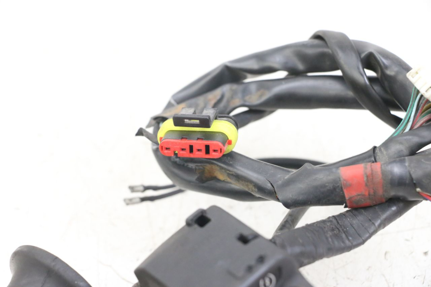 photo de COMMODO DROIT PIAGGIO X10 125 (2012 - 2017) - Autre angle de vue