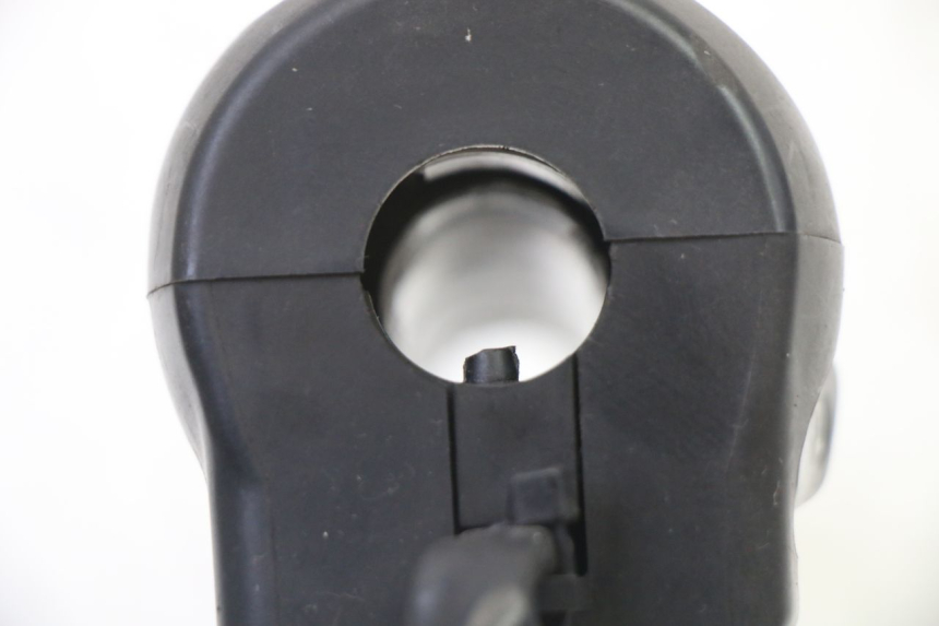 photo de COMMODO DROIT YAMAHA XJ6 ABS 600 (2008 - 2016) - Détail de la pièce