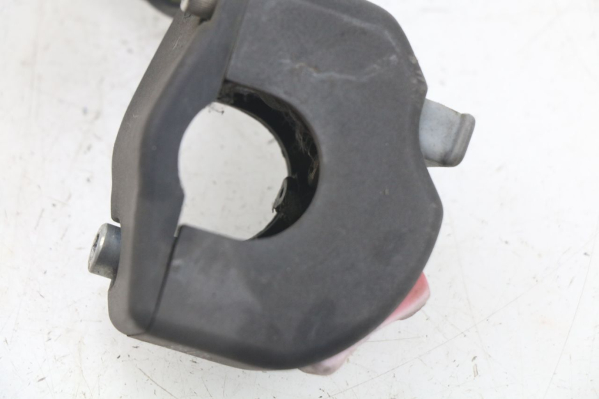 photo de COMMODO DROIT YAMAHA XJN XJ N DIVERSION 600 (1994 - 1997) - Autre angle de vue