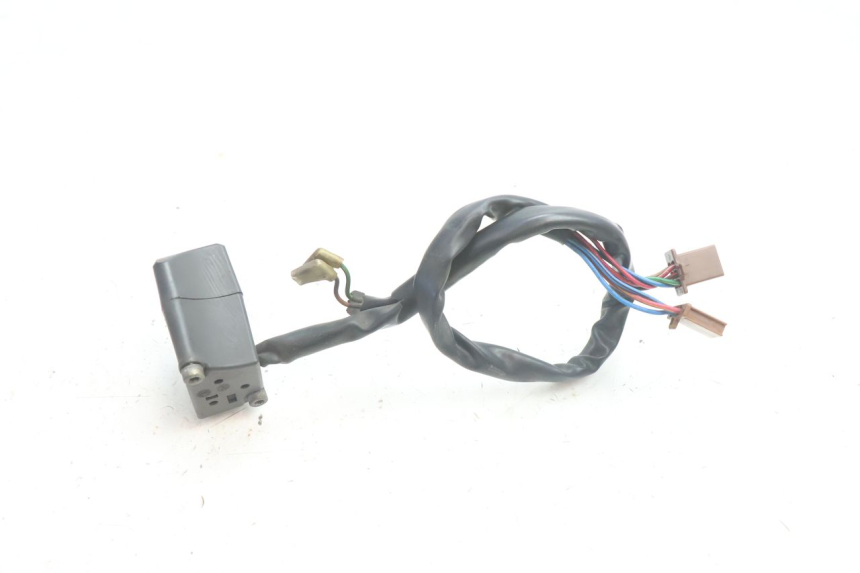 photo de COMMODO DROIT YAMAHA XJR 1300 (1998 - 2002) - Autre angle de vue