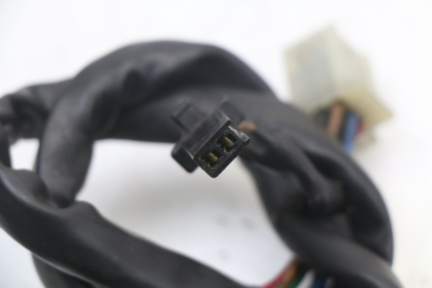 photo de COMMODO DROIT YAMAHA XJS DIVERSION 600 (1997 - 1999) - État de surface