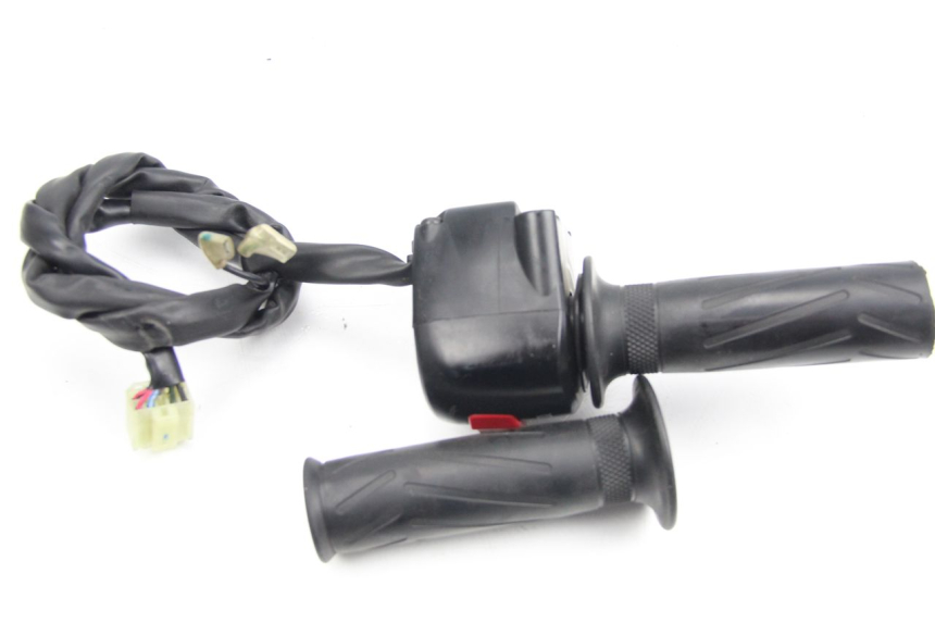 photo de COMMODO DROIT YAMAHA XP T-MAX TMAX 500 (2008 - 2012) - Détail de la pièce