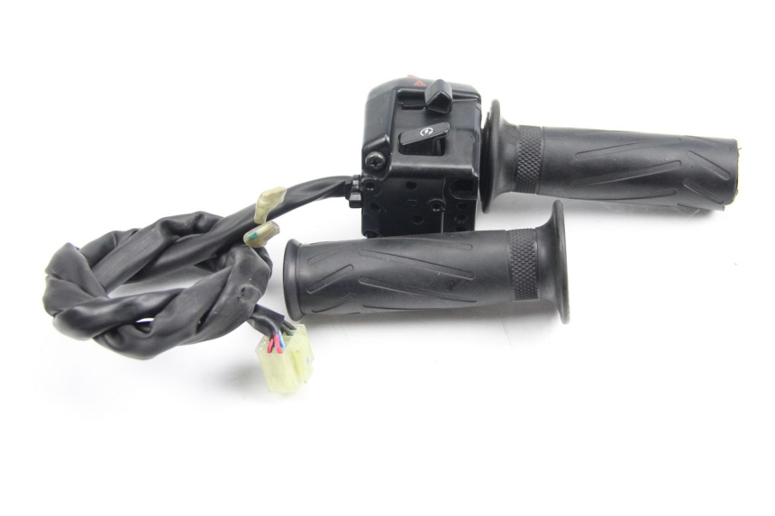 photo de COMMODO DROIT YAMAHA XP T-MAX TMAX 500 (2008 - 2012) - Zoom état d’usage