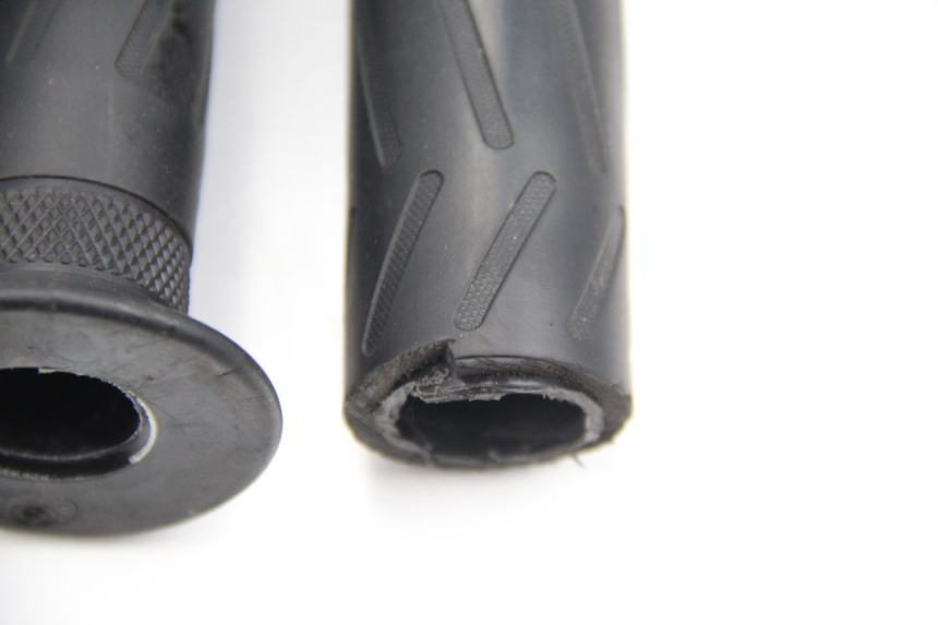 photo de COMMODO DROIT YAMAHA XP T-MAX TMAX 500 (2008 - 2012) - Vue d’ensemble