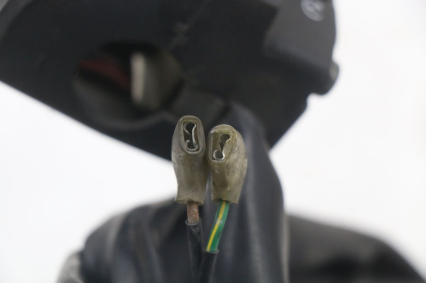 photo de COMMODO DROIT YAMAHA FJR ABS 1300 (2006 - 2012) - État de surface