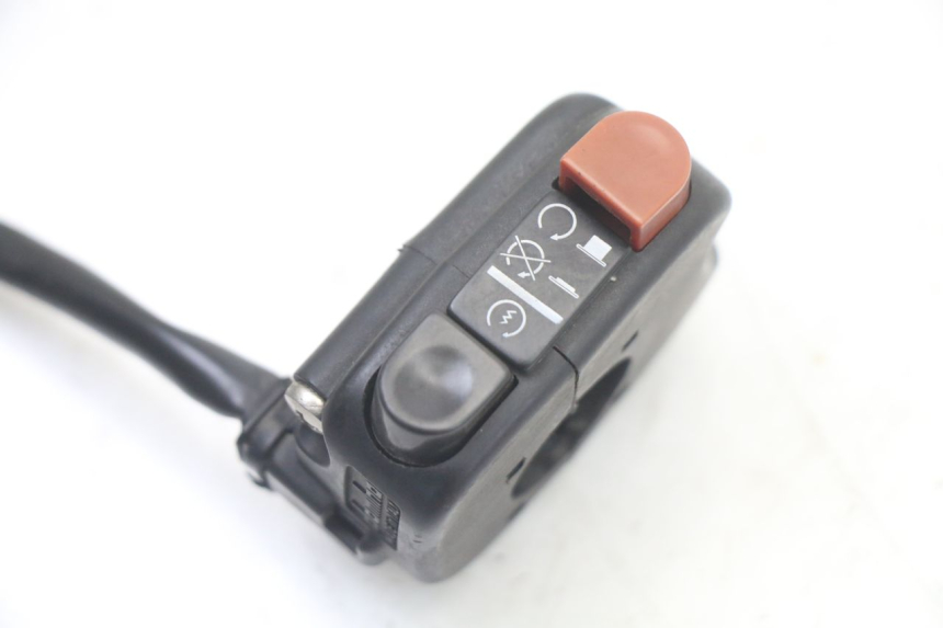 photo de COMMODO DROIT YAMAHA TZR 50 (2008 - 2016) - Détail de la pièce