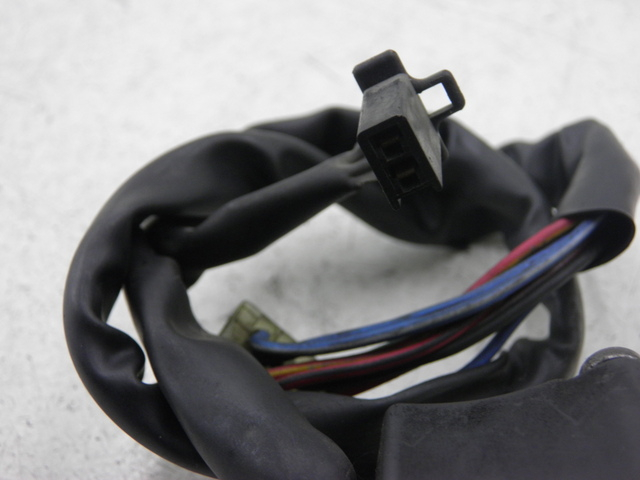 photo de COMMODO DROIT YAMAHA XJS DIVERSION 600 (2000 - 2003) - Vue d’ensemble