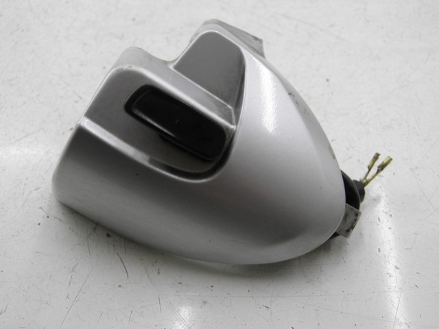 photo de COMMODO DROIT YAMAHA YN NEO'S 50 (1997 - 2004) - Autre angle de vue