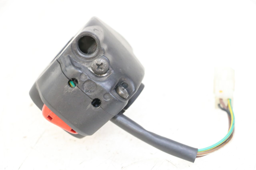 photo de COMMODO DROIT YAMAHA YP MAJESTY 125 (2007 - 2010) - Détail de la pièce