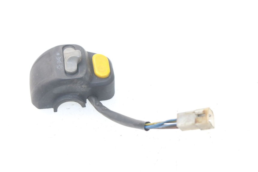 photo de COMMODO DROIT YAMAHA YP MAJESTY 125 (1998 - 2001) - Vue principale