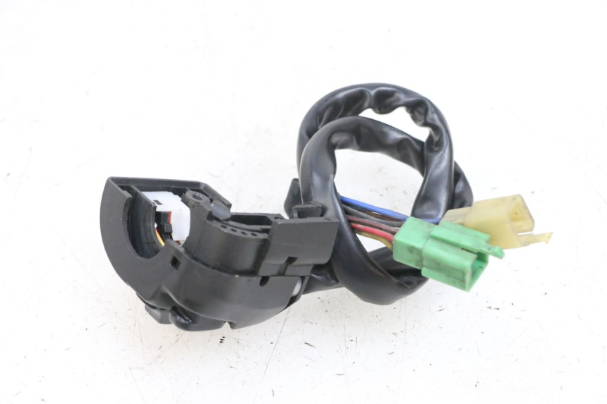 photo de COMMODO DROIT KAWASAKI ZR 7 750 (1999 - 2004) - Autre angle de vue