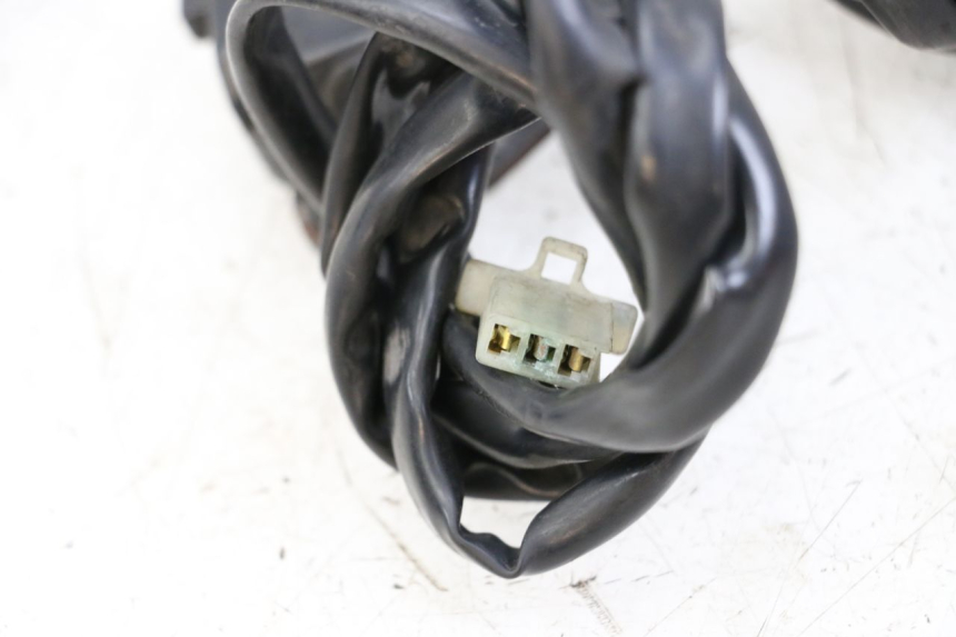 photo de COMMODO FEUX DETRESSE YAMAHA FJR ABS 1300 (2006 - 2012) - Zoom état d’usage