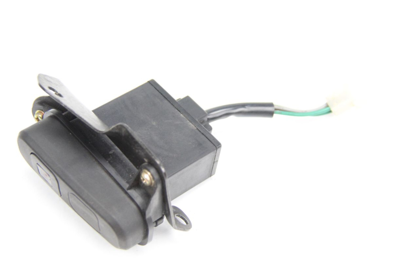 photo de COMMODO FEUX DETRESSE SYM GTS EFI ABS 125 (2012 - 2016) - Autre angle de vue