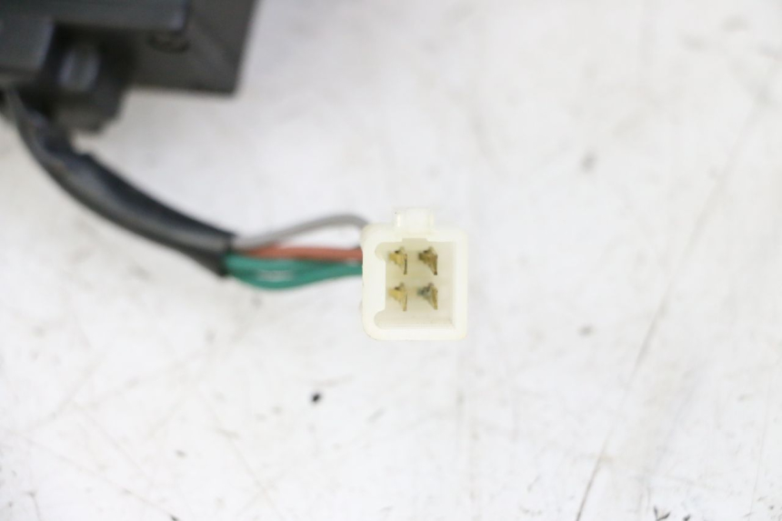 photo de COMMODO FEUX DETRESSE SYM JOYMAX 125 (2010 - 2017) - Zoom état d’usage