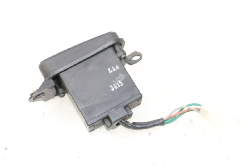 photo de COMMODO FEUX DETRESSE SYM JOYMAX 125 (2010 - 2017) - Gros plan technique