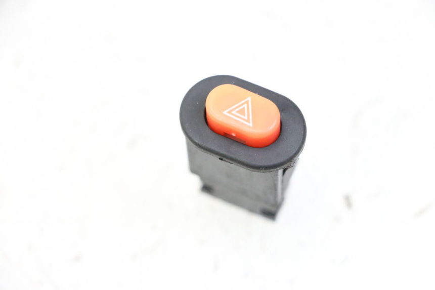 photo de COMMODO FEUX DETRESSE LONGJIA SHARPY 125 (2020 - 2024) - Vue principale