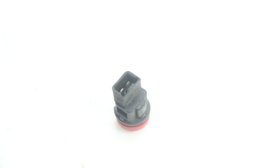 photo de COMMODO FEUX DETRESSE PIAGGIO MP3 500 (2016 - 2018) - Autre angle de vue