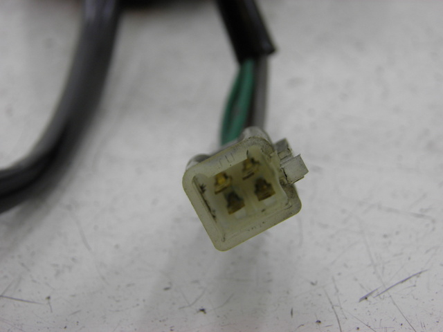 photo de COMMODO FEUX DETRESSE SYM GTS 125 (2005 - 2008) - Zoom état d’usage