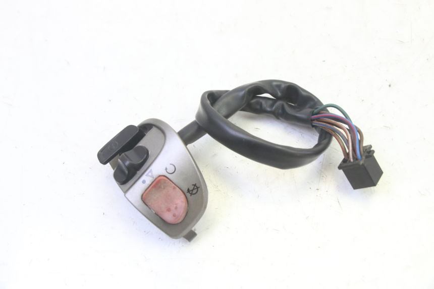 photo de COMMODO GAUCHE QUADRO 4 4D 350 (2015 - 2018) - Autre angle de vue