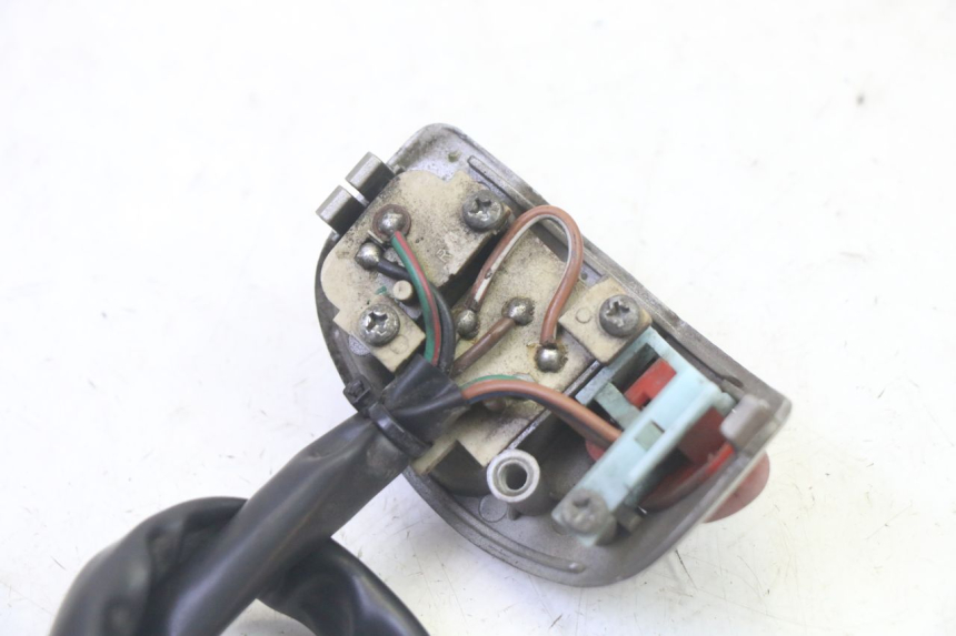 photo de COMMODO GAUCHE QUADRO 4 4D 350 (2015 - 2018) - État de surface