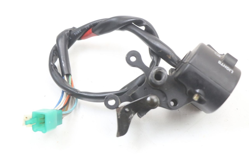 photo de COMMODO GAUCHE DAELIM A-FOUR 2T 50 (2005 - 2012) - Gros plan technique