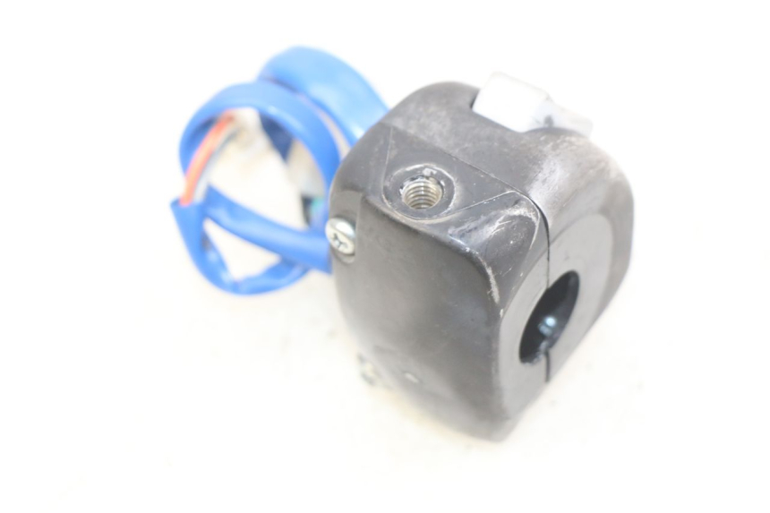 photo de COMMODO GAUCHE KYMCO AGILITY 16+ 4T 50 (2018 - 2023) - Autre angle de vue