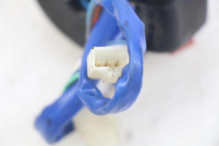 photo de COMMODO GAUCHE KYMCO AGILITY 16+ 4T 50 (2018 - 2023) - Détail de la pièce